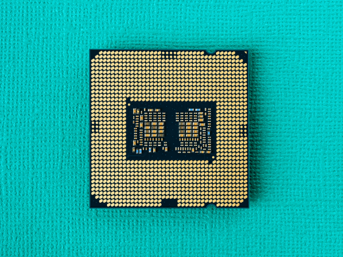 Micro-Scale Interconnects: Engineering Fine-Pitch Board-to-Board Interfaces
